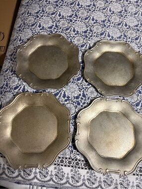 EUC Set of 4 Decorative 14" Chargers - Antique Silver Baroque Tone Chargers
